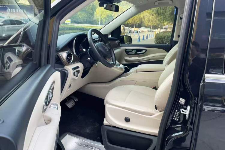 Used Mercedes-Benz V-Class 2021 V 260 Prestige Edition