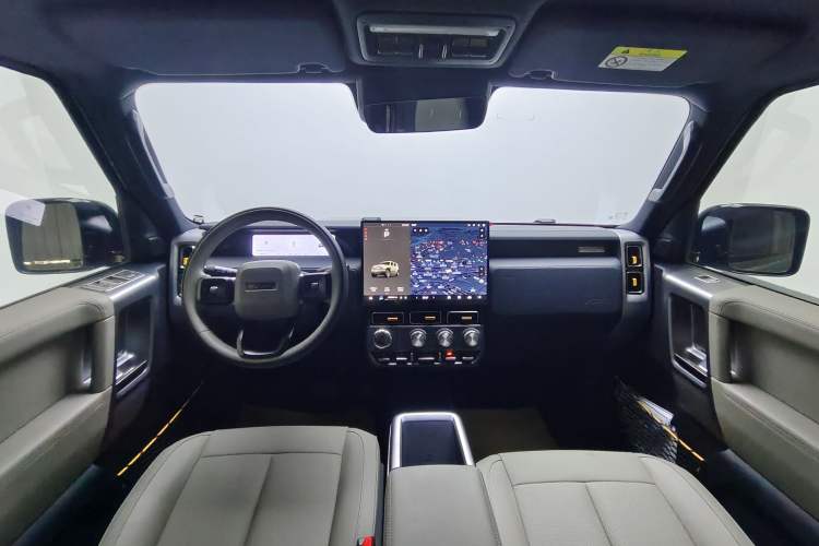 Used  V23 2025 501 Four-Wheel Drive Intelligent Driving Version
