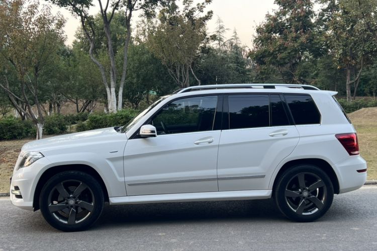 Used Mercedes-Benz GLK-Class 2015 GLK 260 4MATIC Fashion Edition Ultimate Version
