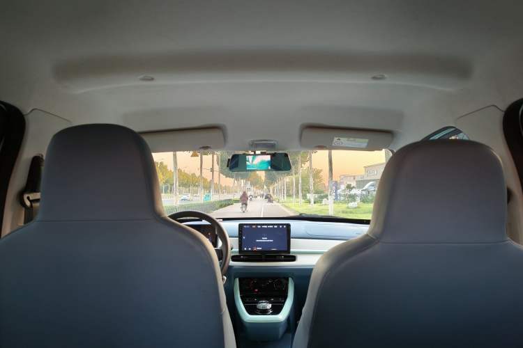 Used Dongfeng NAMMI BOX 2022 Chasing Wind Edition 331 km Standard Model
