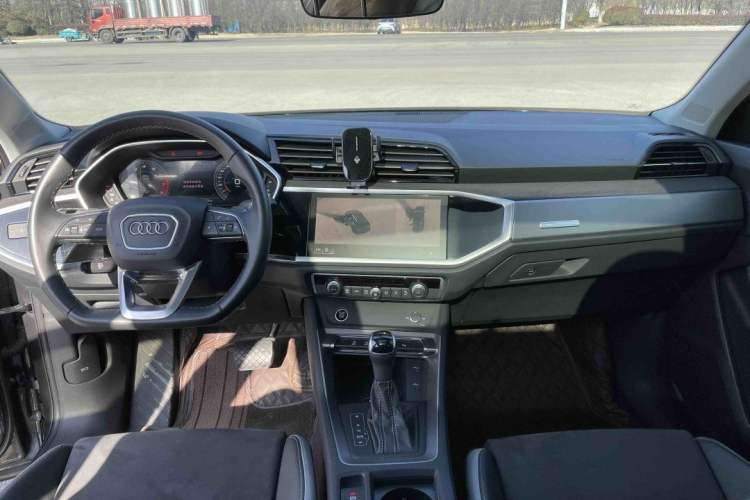 Used Audi Q3 2023 35 TFSI Fashion Dynamic Model (1.5T)