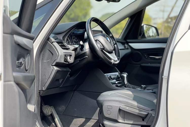 Used BMW 2 Series Active Tourer 2016 218i Fashion Model