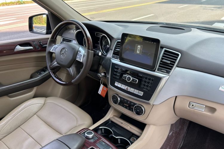 Used Mercedes-Benz M-Class 2015 ML 320 4MATIC