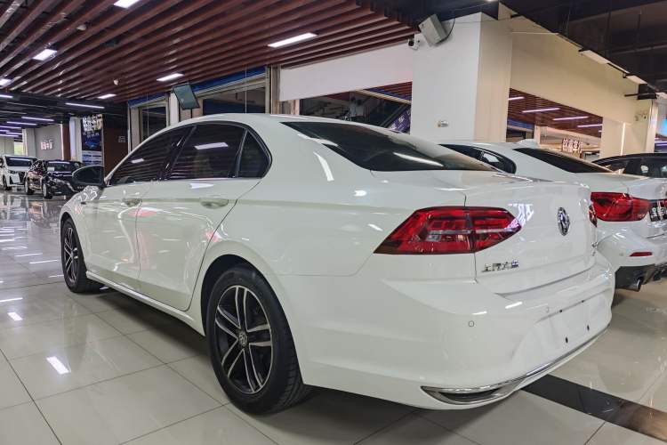 Used Volkswagen Lamando 2019 280TSI DSG Comfort Edition China VI standard
