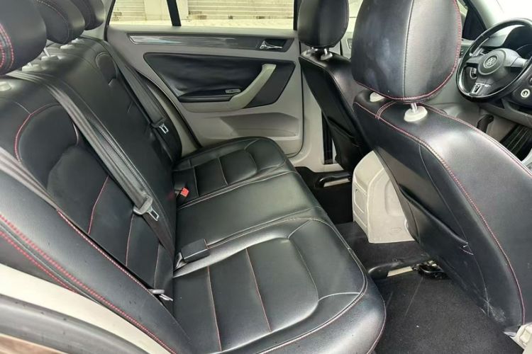 Used Volkswagen Bora 2015 Value Edition 1.6L Automatic Fashion Version