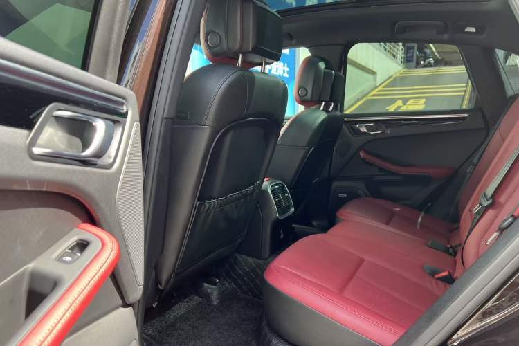 Used Porsche Macan 2018 Macan S 3.0T
