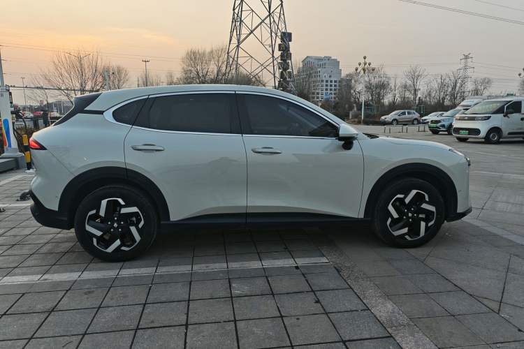 Used Baojun Yunhai 2024 140km Plug-in Hybrid Version