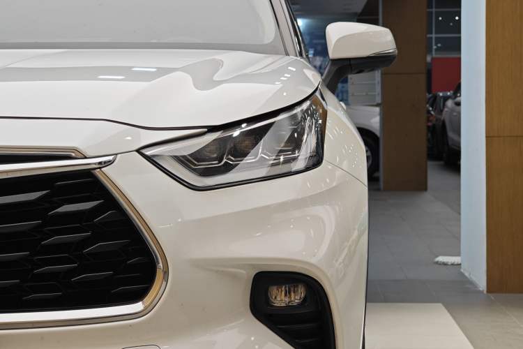 Used Toyota Highlander 2022 Dual-Engine 2.5L Four-Wheel Drive Supreme Edition 7-Seater
