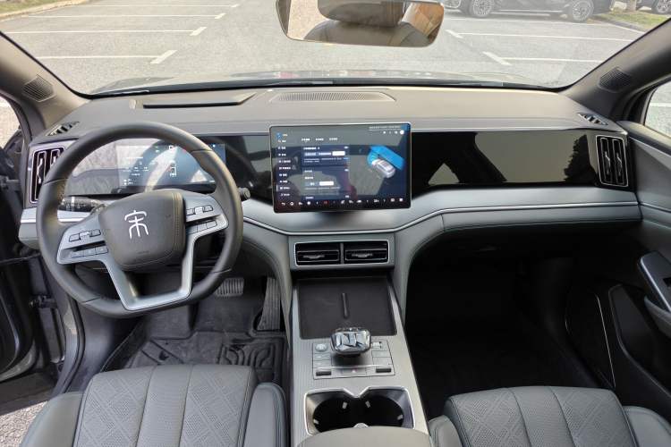 Used BYD Song L DM-i 2025 Intelligent Driving Version 112 km Leading Trim
