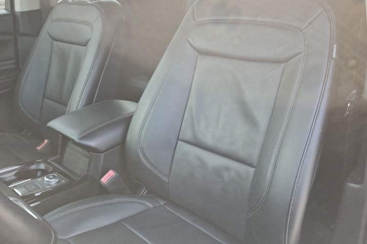 Used Ford Explorer 2020 EcoBoost 285 4x4 Titanium Edition 6 Seats