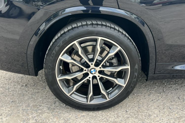 Used BMW X3 2022 Second Facelift xDrive30i Leading Edition M Night Sky Package
