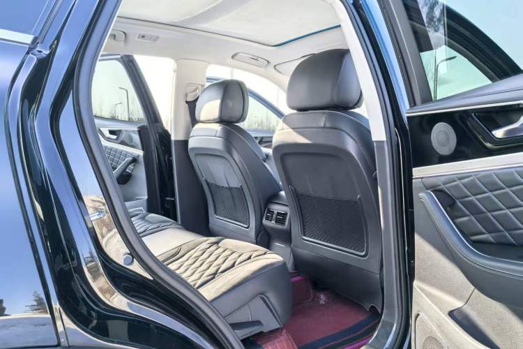 Used Hongqi HS5 2019 2.0T Smart Connect Flagship Edition
