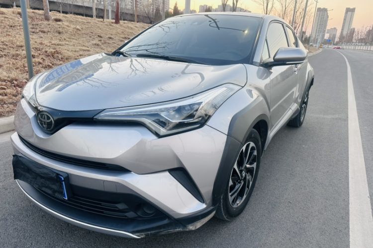 Used Toyota IZOA 2020 2.0L Yichi Version