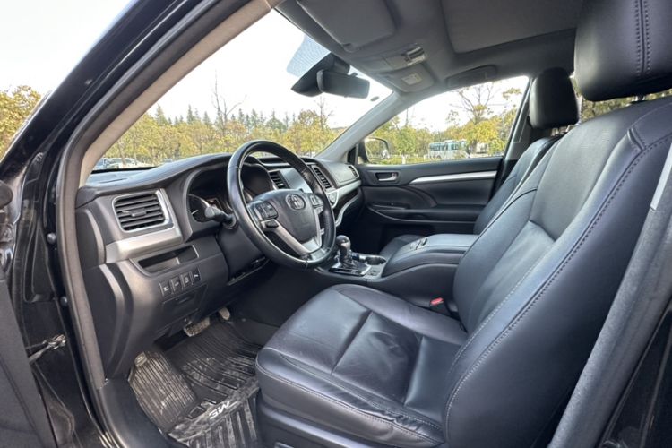 Used Toyota Highlander 2018 2.0T Four-Wheel Drive Prestige Version 7 Seats China V Emission Standard
