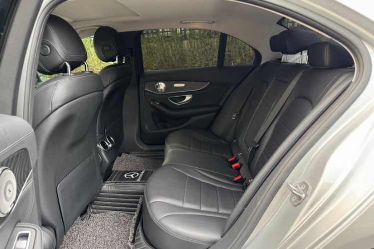 Used Mercedes-Benz C-Class 2018 C 180 L Fashion Edition Sport Version
