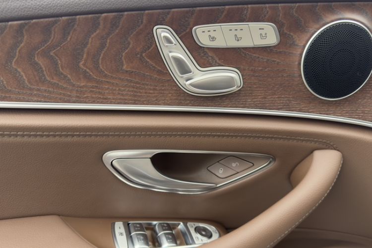 Used Mercedes-Benz E-Class 2023 E 260 L