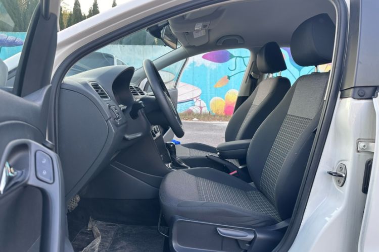 Used Volkswagen Polo 2014 1.4L Automatic Comfort Edition
