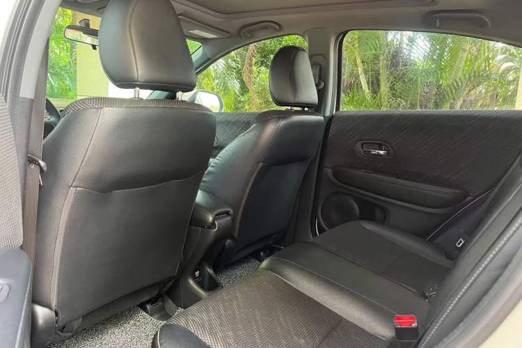 Used Honda XR-V 2015 1.8L EXi CVT Comfort Version
