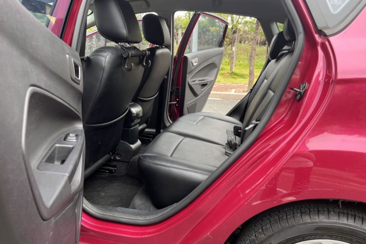 Used Ford Fiesta 2013 Hatchback 1.5L Automatic Fashion Edition
