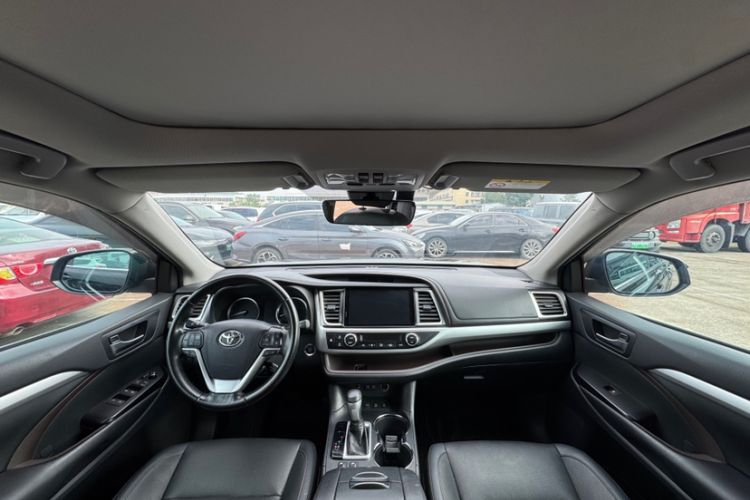 Used Toyota Highlander 2018 2.0T Four-Wheel Drive Prestige Version 7 Seats China VI Standard
