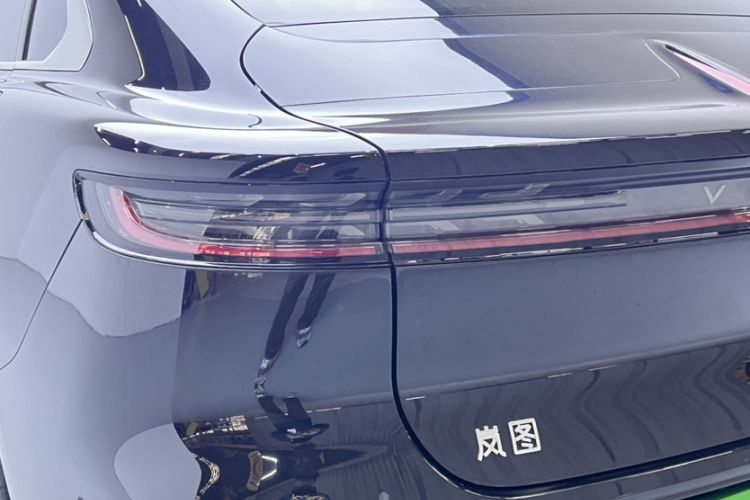 Used VOYAH PASSION 2024 PHEV Four-Wheel Drive Ultra-Long Range Flagship Model
