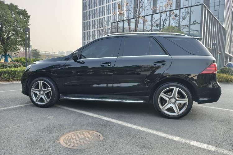 Used Mercedes-Benz GLE 2016 GLE 400 4MATIC
