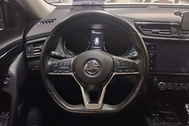 Used Nissan X-Trail 2019 2.0L CVT Smart Connect Comfort Edition 2WD
