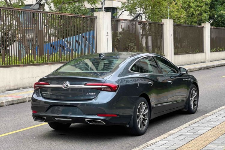 Used Buick LaCrosse 2019 28T Luxury Model

