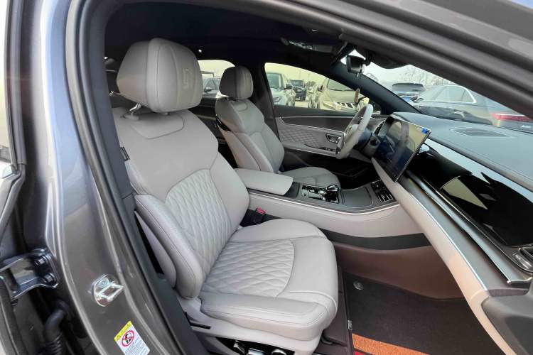 Used BYD Han 2024 DM-i Glory Edition 121KM Premium Model
