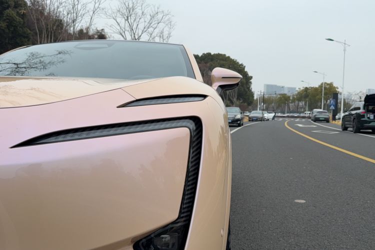 Used  11 2024 630 Rear-Wheel Drive Edition with Three Lasers