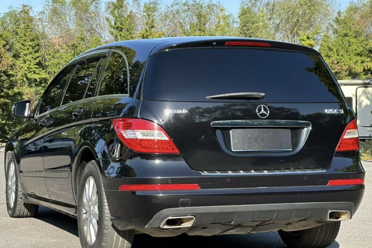 Used Mercedes-Benz R-Class 2017 R 320 4MATIC Business Edition Prestige Model
