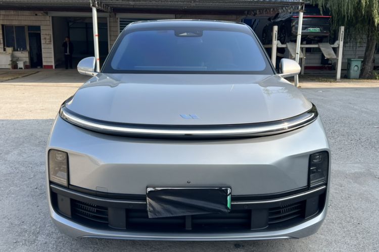 Used Li Auto L8 2023 Pro Model

