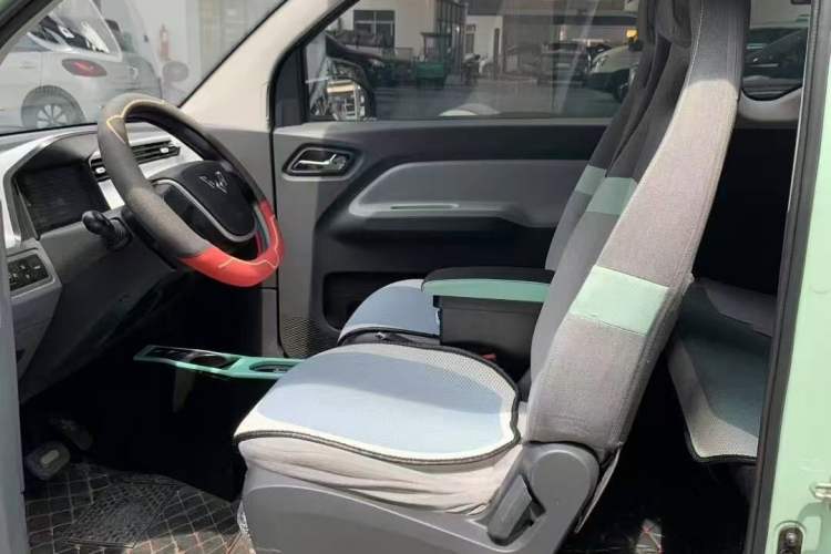 Used Wuling Hongguang MINIEV 2021 Macaron Premium Model – Lithium Iron Phosphate
