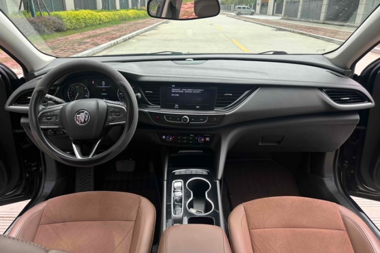 Used Buick Regal 2020 552T Luxury Version
