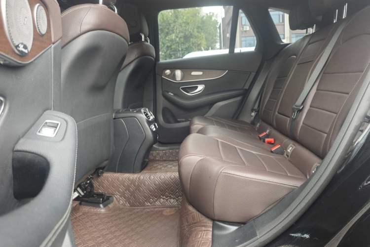 Used Mercedes-Benz GLC 2020 Facelift GLC 300 L 4MATIC Dynamic Edition
