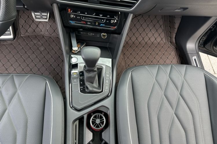 Used Volkswagen Tiguan L 2024 330TSI Automatic Two-Wheel Drive R-Line Enhanced Edition