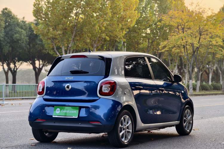 Used  forfour 2016 1.0L 52 kW Dynamic Edition