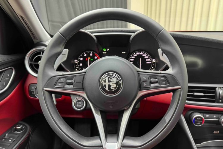 Used Alfa Romeo Giulia 2017 2.0T 280HP Luxury Edition