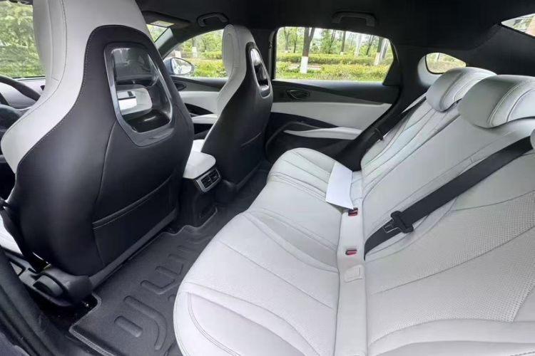 Used BYD Seal 06 New Energy 2024 DM-i 80KM Luxury Model
