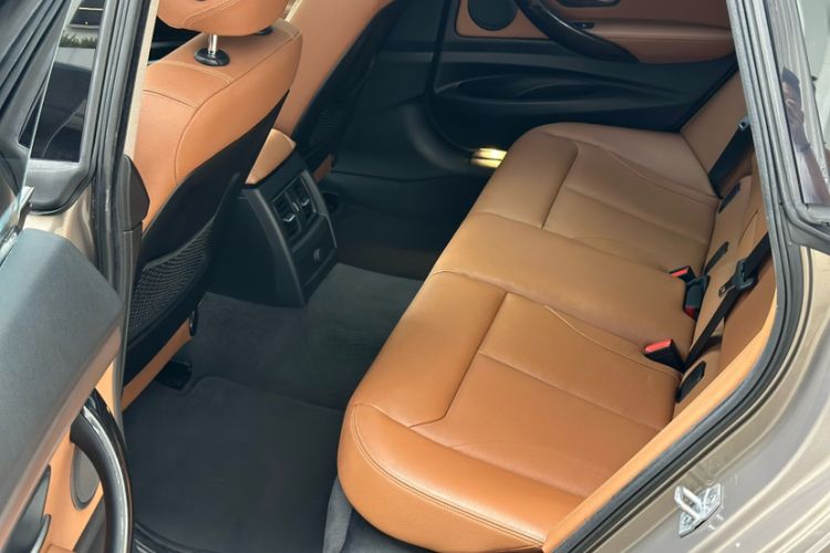 Used BMW 3 Series GT 2014 320i Design Package Model
