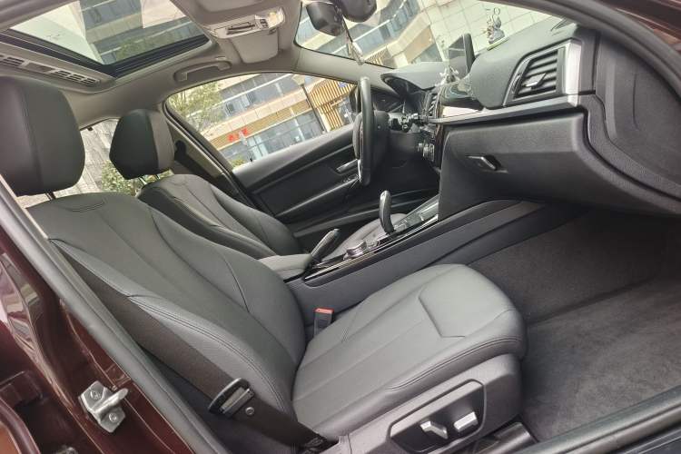 Used BMW 3 Series 2017 320Li Fashion Model
