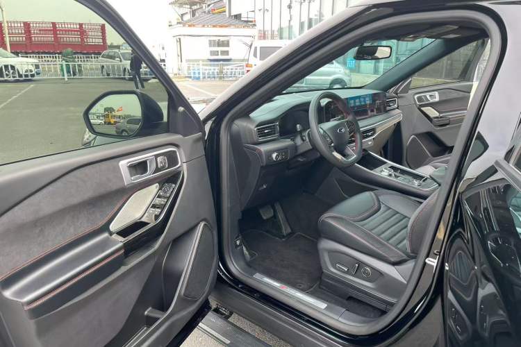 Used Ford Explorer 2023 EcoBoost 285 4x4 ST-LINE 7-Seater
