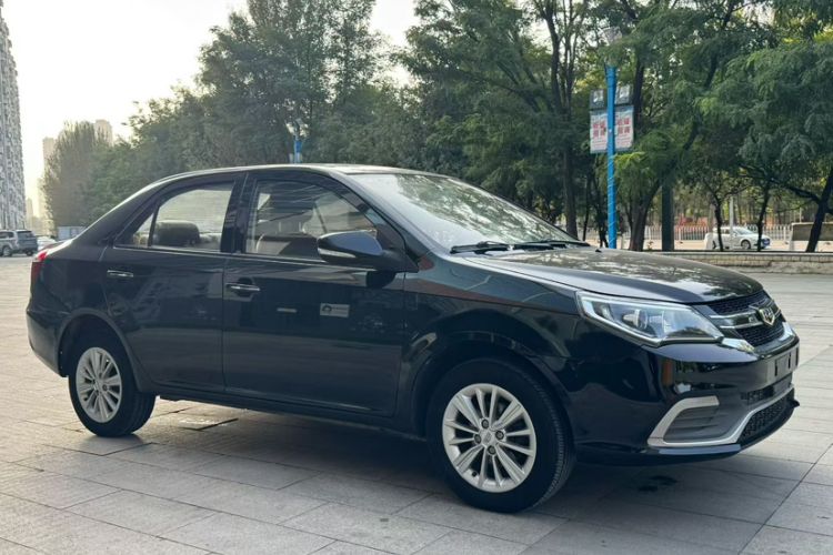 Used Geely Auto Diamond 2016 1.5L Manual Entry-Level Trim
