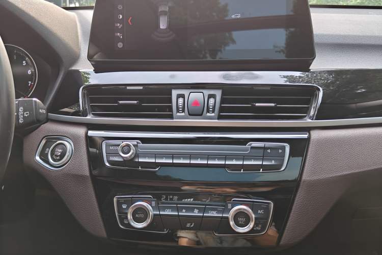 Used BMW X1 2021 sDrive25Li Leading Model
