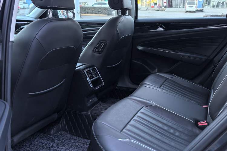 Used Volkswagen Passat 2022 330TSI Starry Elite Edition
