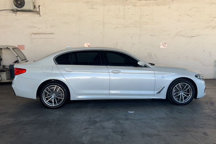 Used BMW 5 Series 2020 525Li M Sport Package