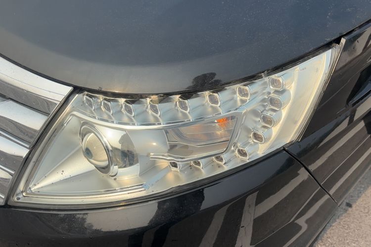 Used  Refine M5 2013 2.0T Gasoline Automatic Business Edition
