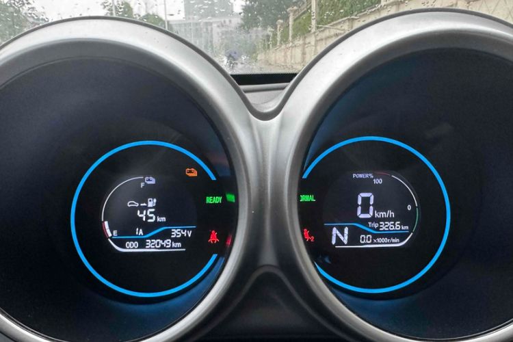 Used ORA Black Cat 2022 301km "Cute & Dynamic" Phosphate Iron Lithium
