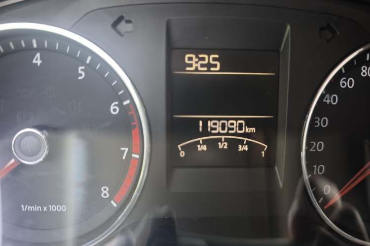 Used Volkswagen Polo 2014 1.4L Manual Comfort Edition
