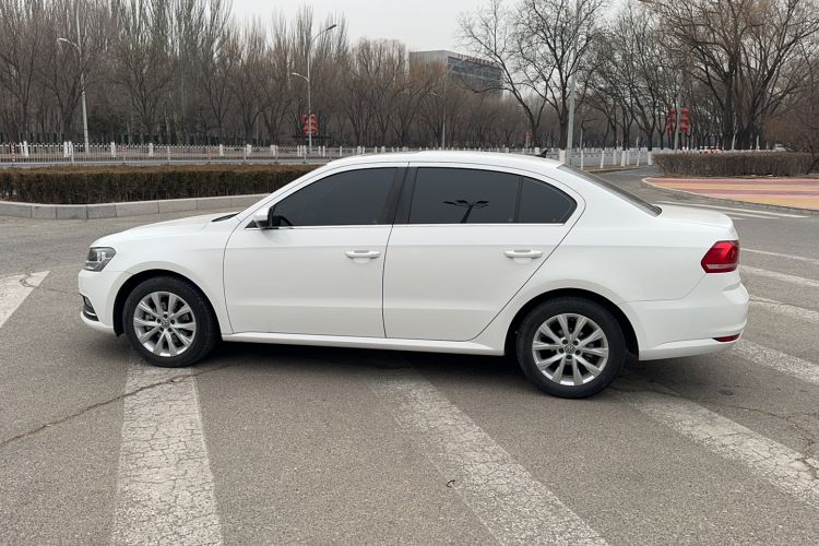 Used Volkswagen Lavida 2015 1.6L Automatic Comfort Edition